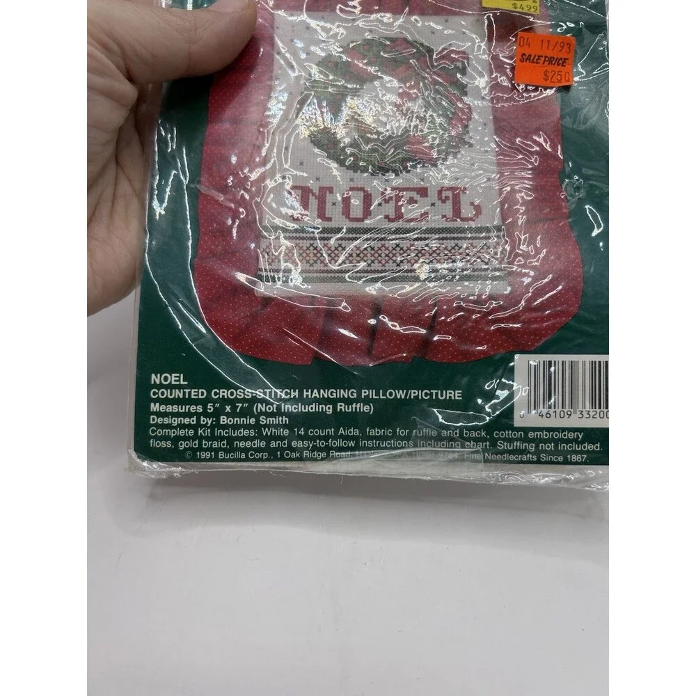 BUCILLA Christmas Cross-Stitch 